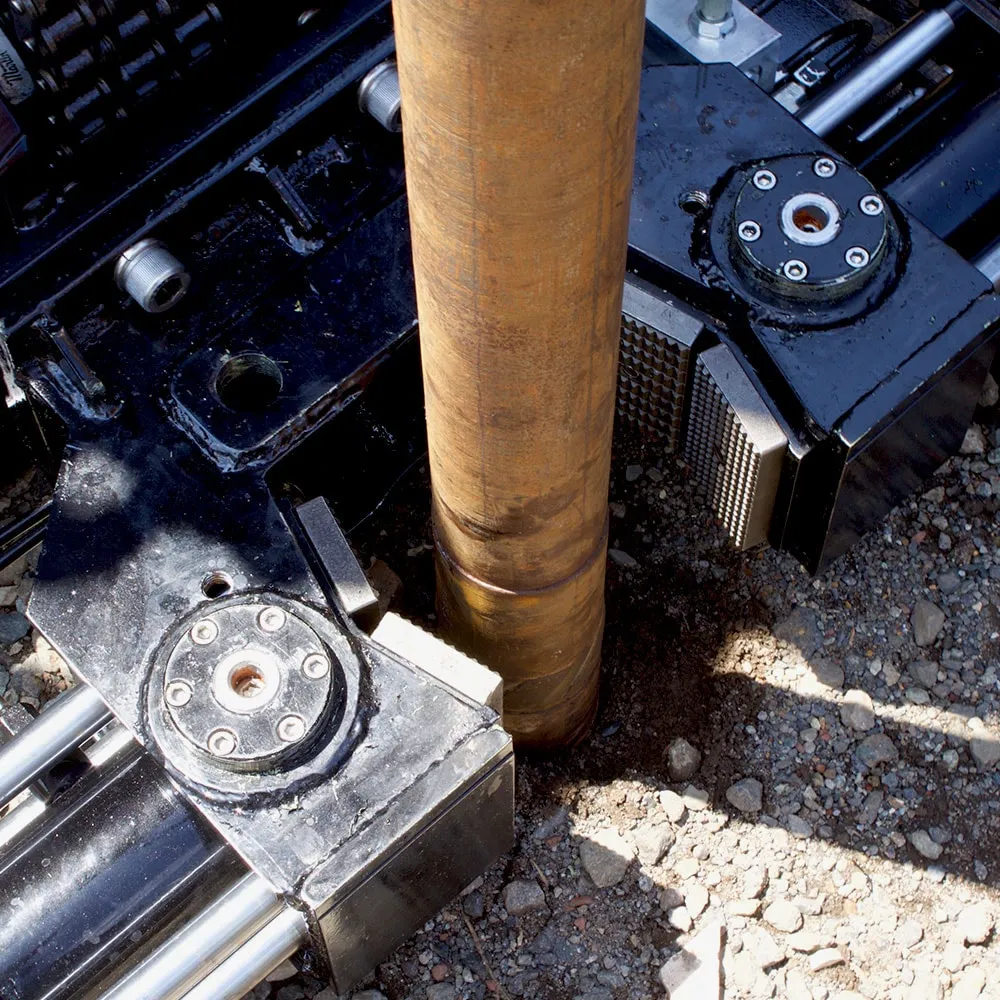Prensa de tubos o barras de perforacion de suelo, de nuestra maquina para perforar STR-138